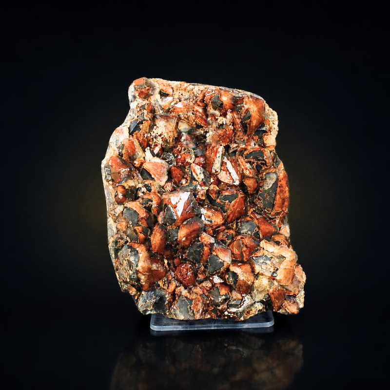 Red Amethyst with Hematite — “Alien” Formation · 1040 g · 12 × 9 × 6 cm · India