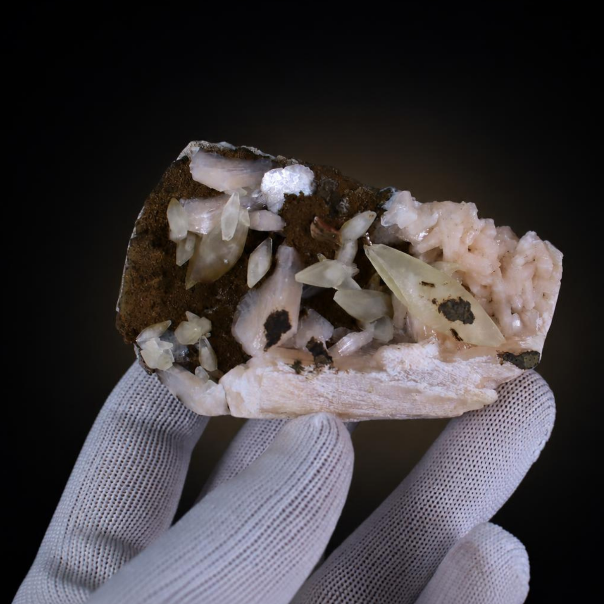Mixed Natural Zeolite &amp Crystal Mineral Lot – Apophyllite Stilbite Calcite Heulandite &amp Scolecite