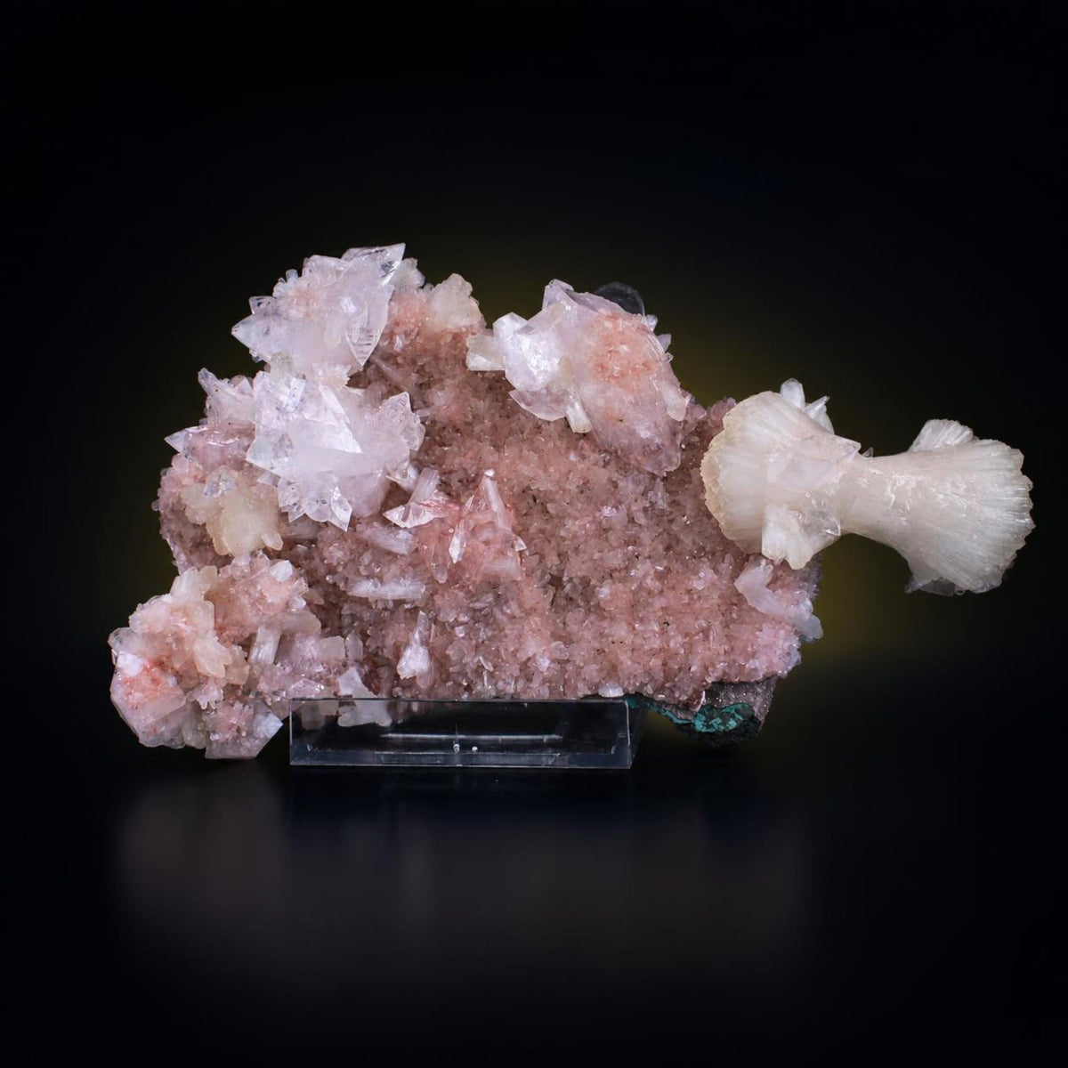 Bladed Tabular Granular Stilbite with Heulandite · 395 g · 18 × 11 × 8 cm