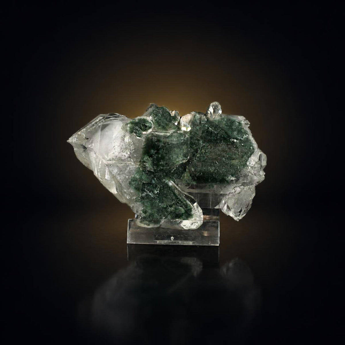 Natural Himalayan Green Chlorite Quartz Mineral Specimen 10 × 7 × 5 cm 230 g