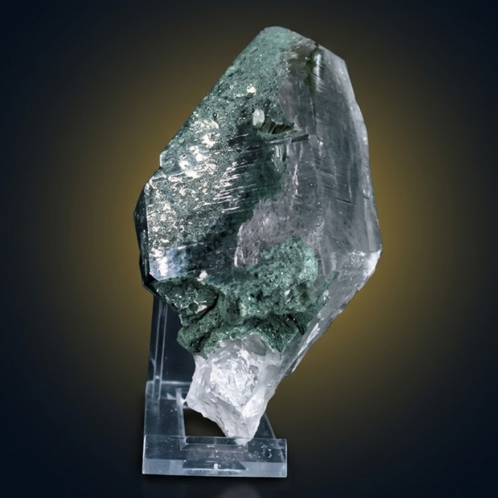 Green Chlorite Himalayan Quartz Prismatic Crystal — India | 580 g | 15 × 8 × 5 cm