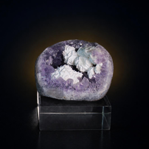 Amethyst specimen — India, 180 g.