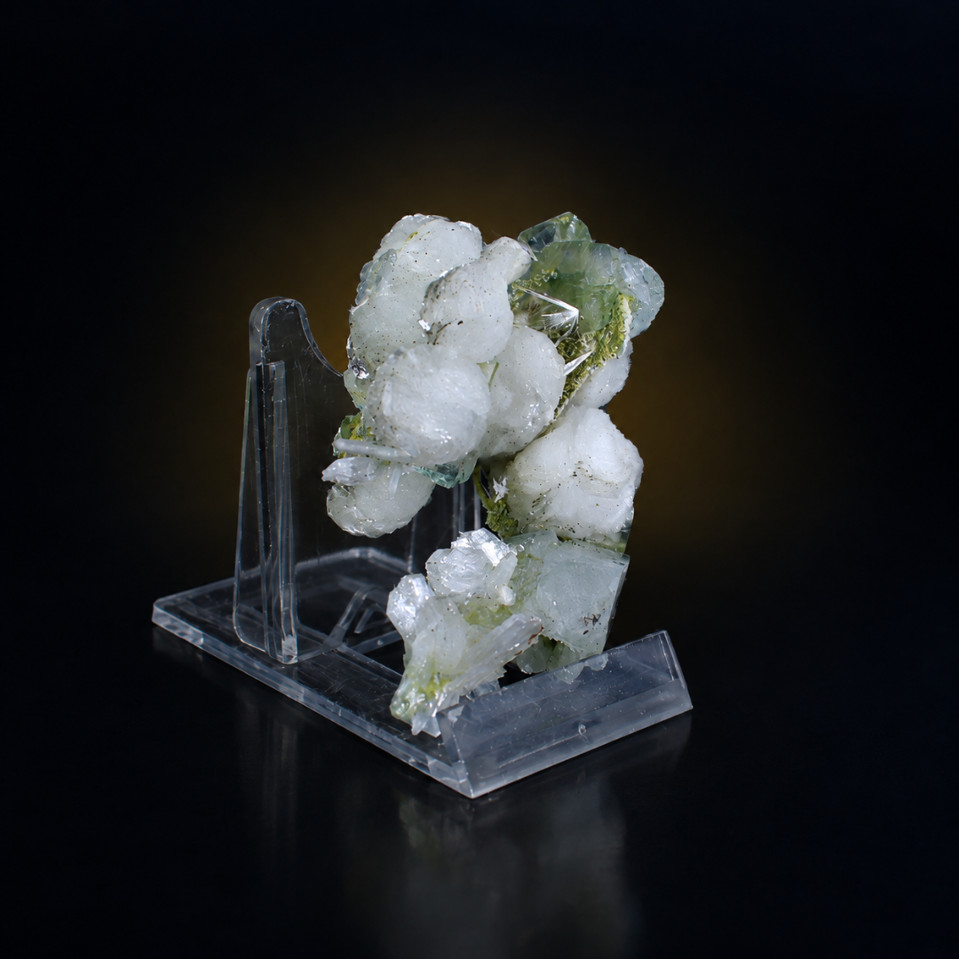 Okenite Heulandite Natural Crystal Specimen – 60g, 7 × 4 × 3 cm