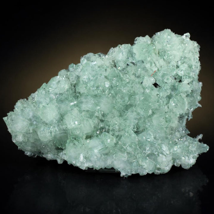 Apophyllite specimen — India, 340 g.