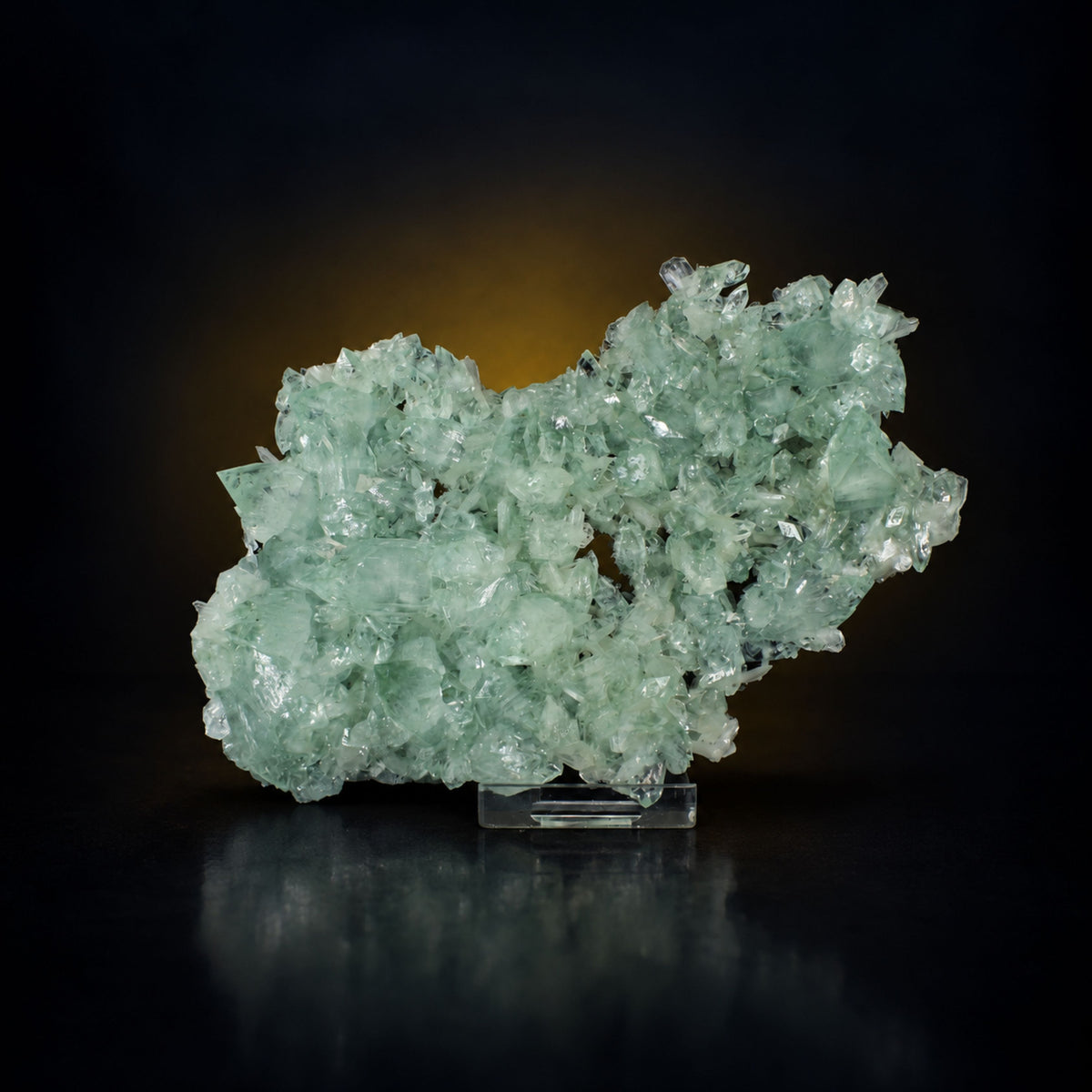 Apophyllite and Stilbite specimen — India, 180 g.
