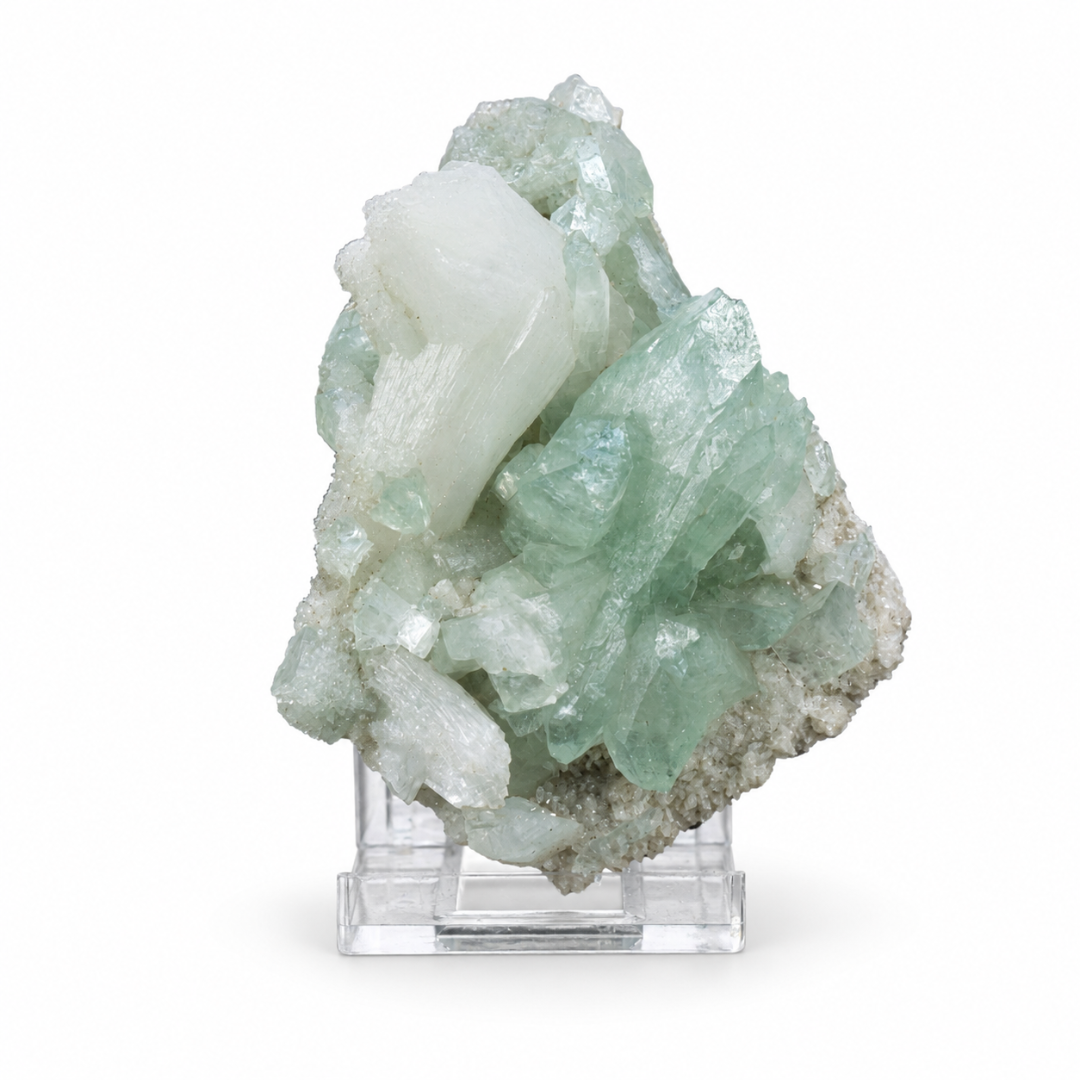 Apophyllite on White Matrix · 160 g · 8 × 5 × 3 cm
