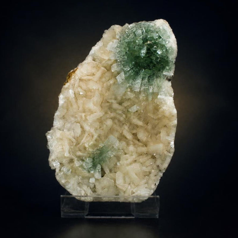 Apophyllite and Stilbite specimen — India, 640 g.