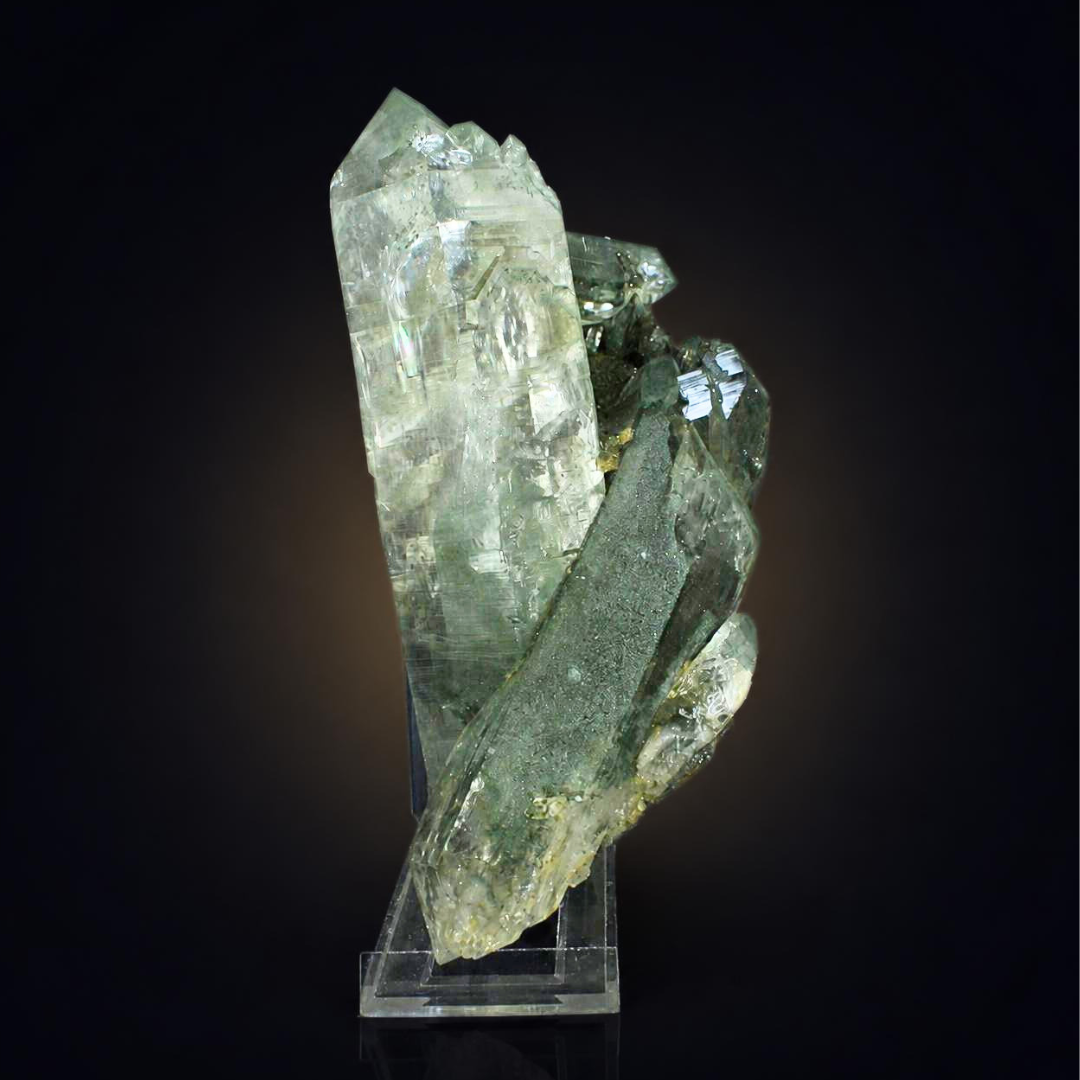 Green Chloritized Quartz Crystals · 1850 g · 22 × 10 × 10 cm · India