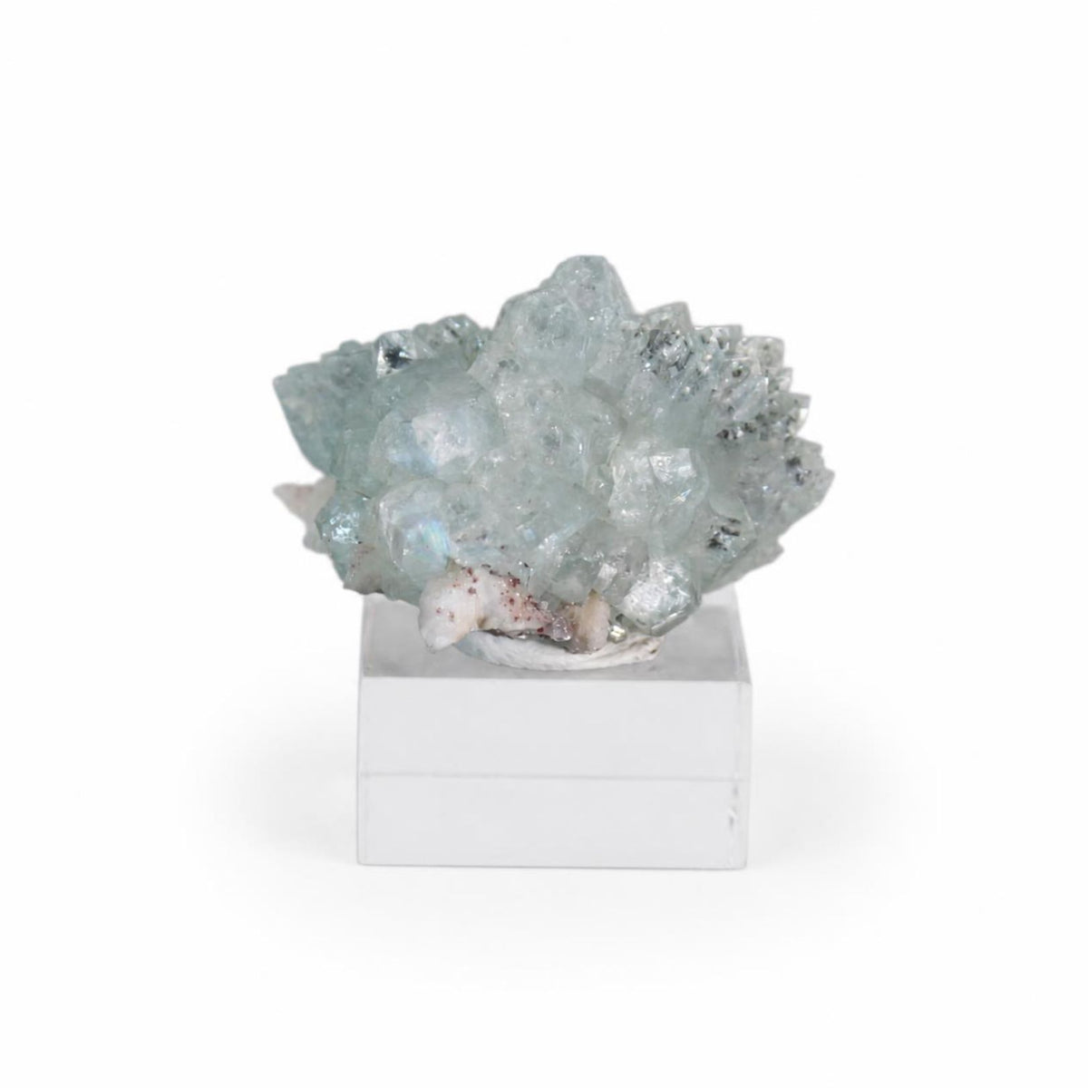 Apophyllite specimen — India, 90 g.