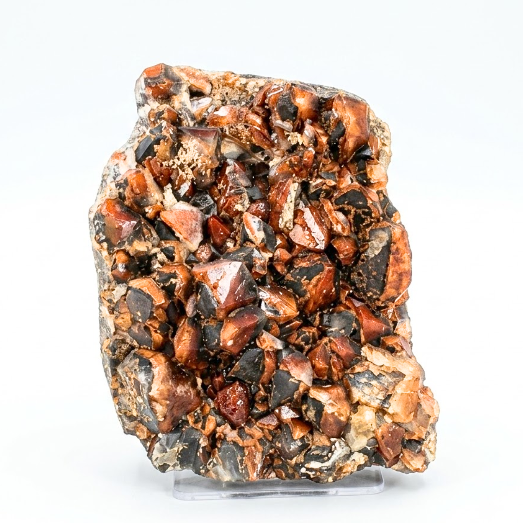 Red Amethyst with Hematite — “Alien” Formation · 1040 g · 12 × 9 × 6 cm · India