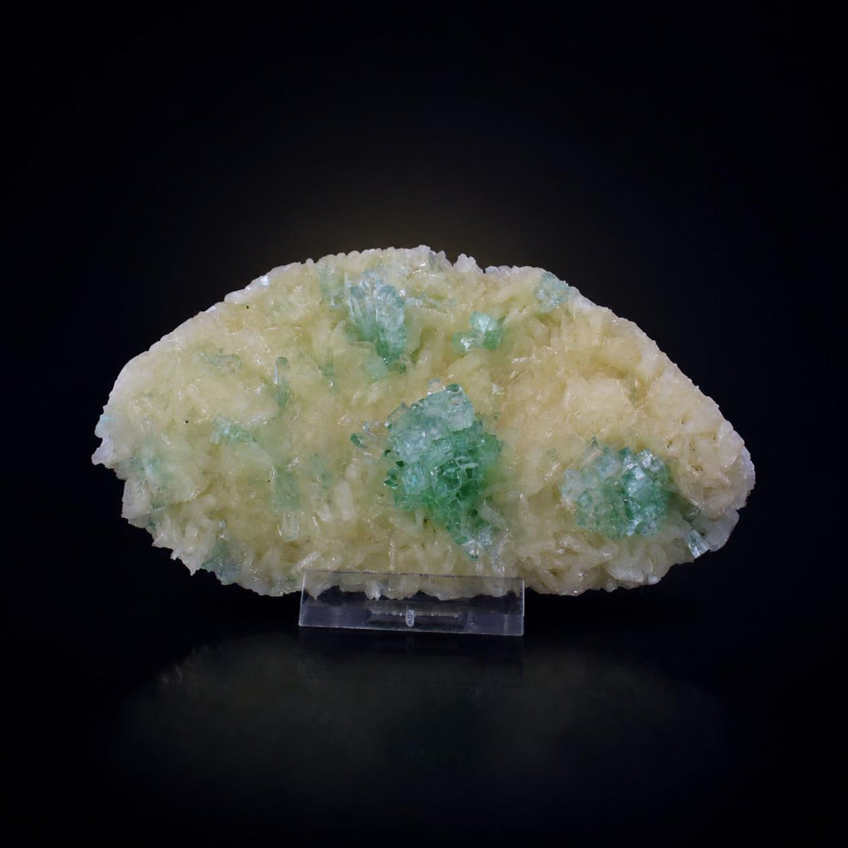 Natural Green Apophyllite with Stilbite Crystal Matrix Mineral Specimen from India 260 gm 13 × 8 × 2 cm |
