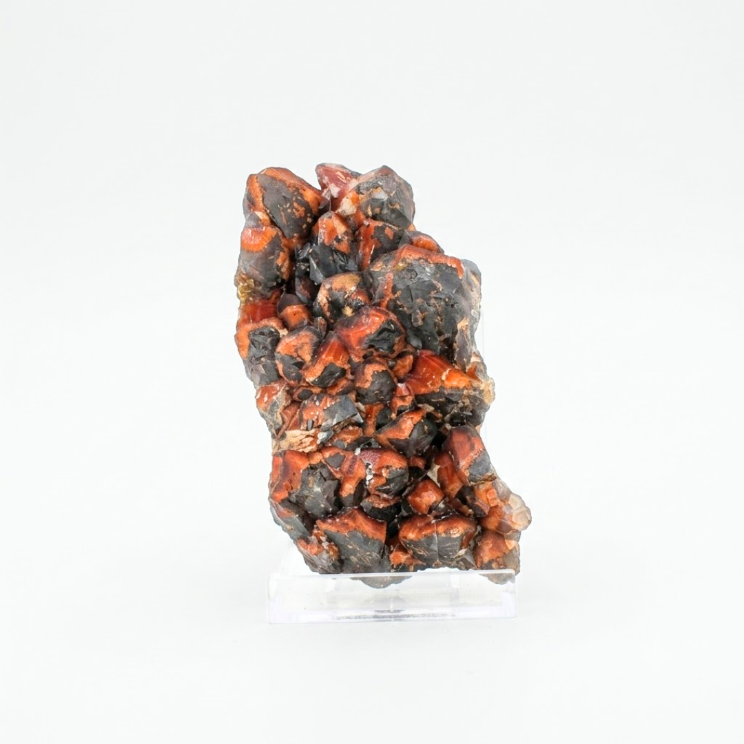 Red Amethyst with Hematite — “Alien” Formation · 600 g · 12 × 7 × 5 cm · India