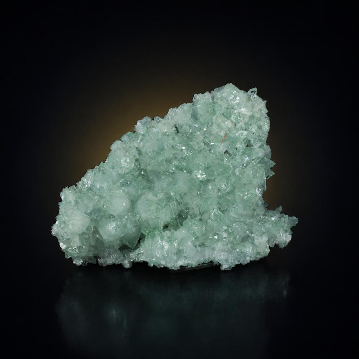 Apophyllite specimen — India, 340 g.