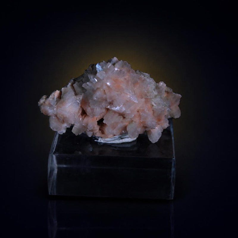 Stilbite and Heulandite specimen — India, 100 g.