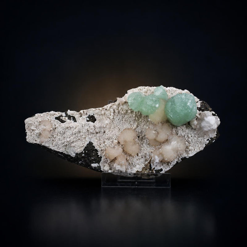 Natural Green Apophyllite with Stilbite Crystal Specimen – 835 gm | 20 × 9 × 6 cm