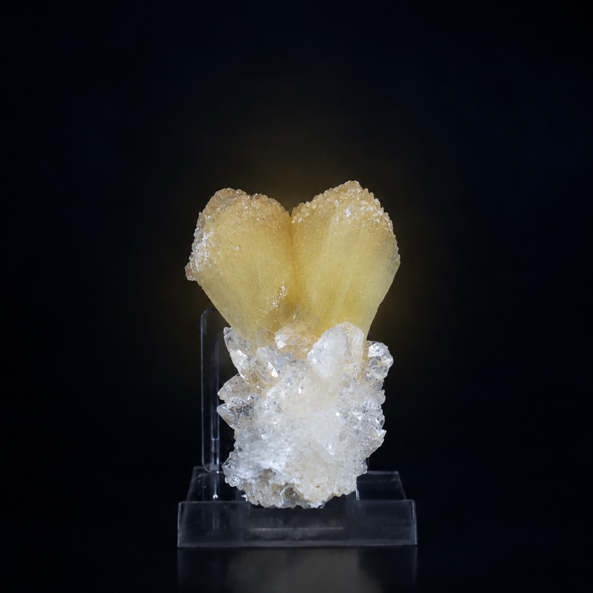 Natural Stilbite with Apophyllite Crystal Cluster