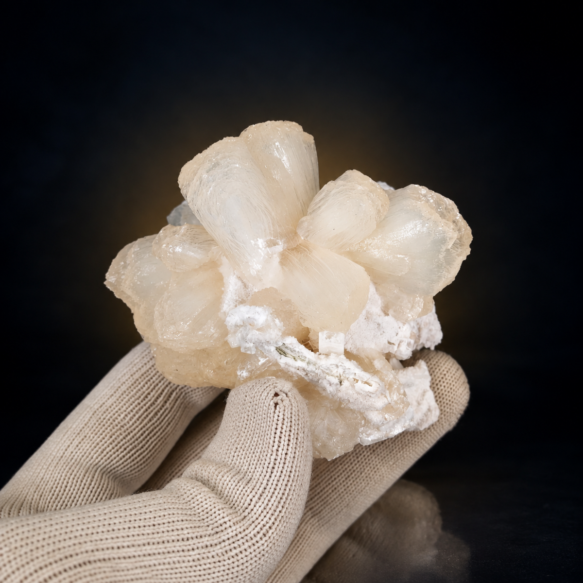 Natural Stilbite with Heulandite Crystal Cluster – 200 g