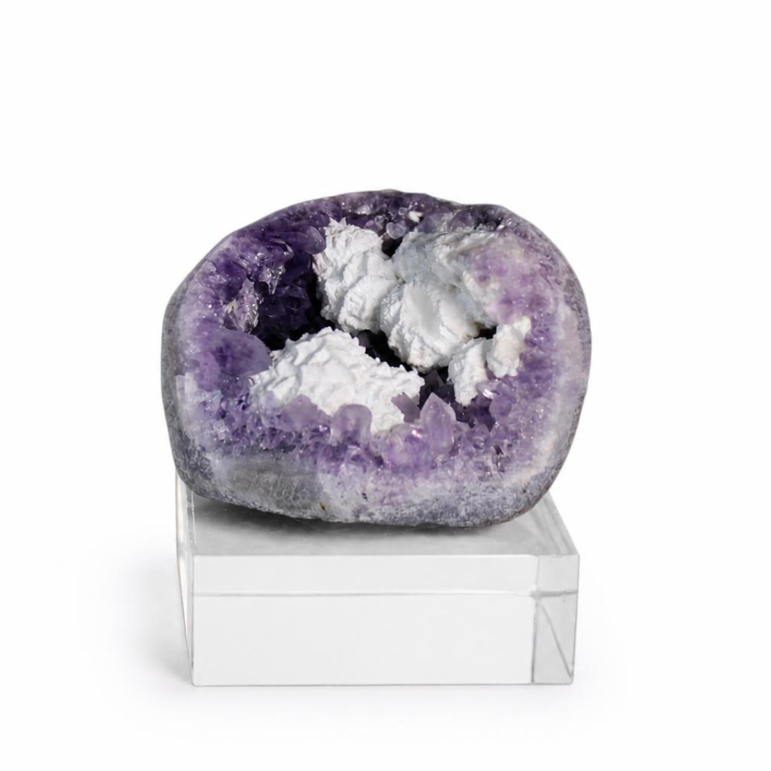 Amethyst specimen — India, 180 g.