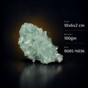 Apophyllite specimen — India, 100 g.