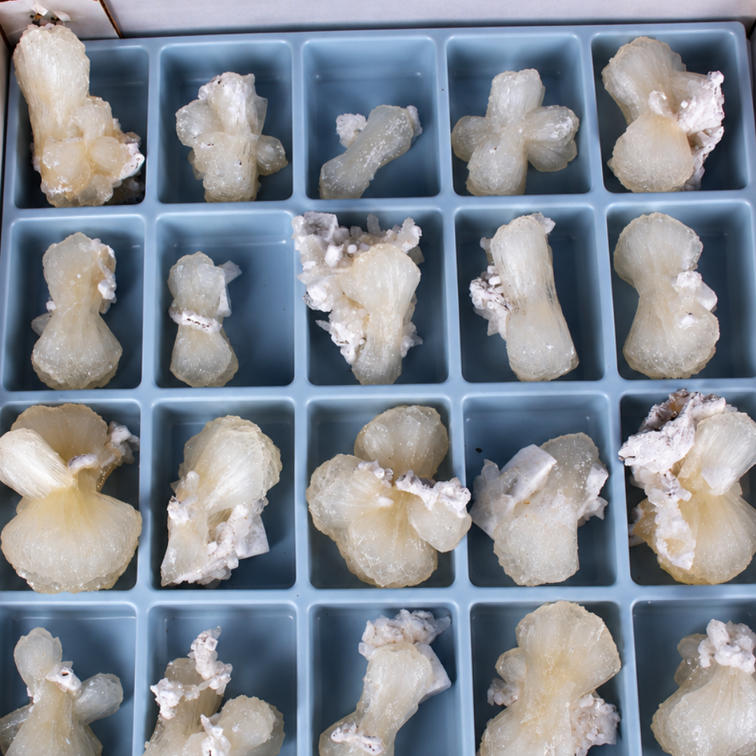 Natural White Stilbite Crystal Specimen Lot – 32 Pieces