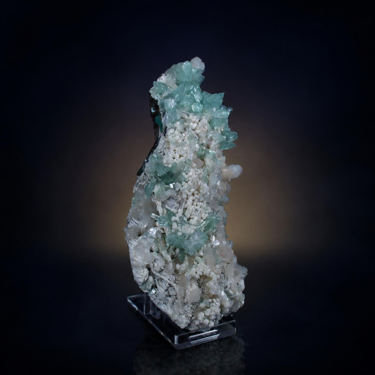 Natural Green Apophyllite with Heulandite &amp; Scolecite Crystal Specimen – India