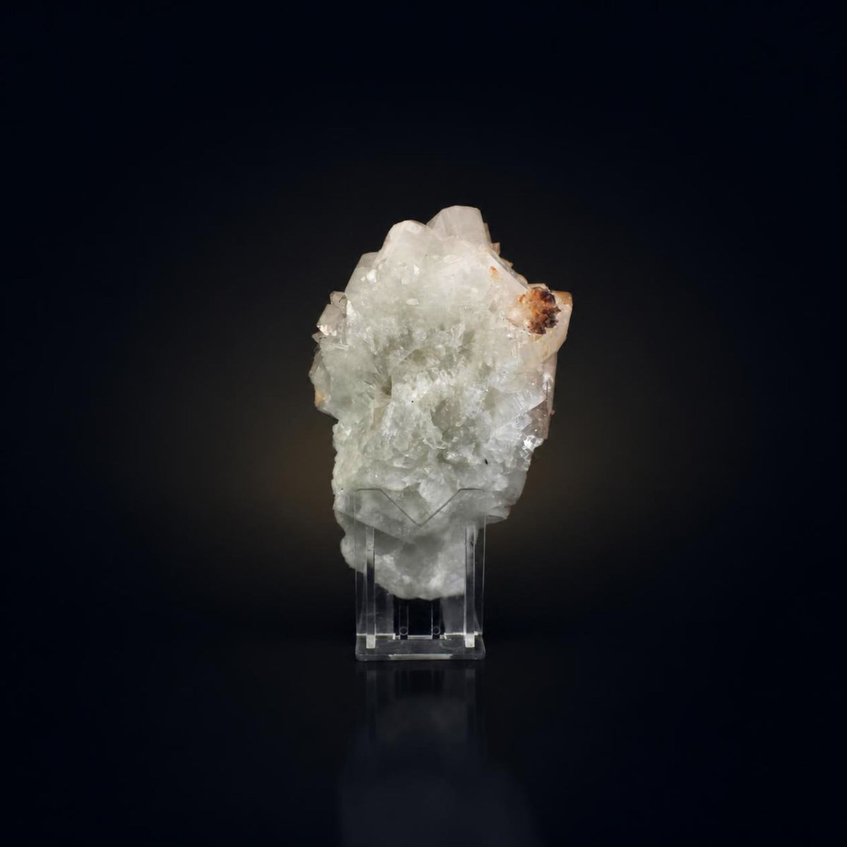Apophyllite and Stilbite specimen — India, 590 g.