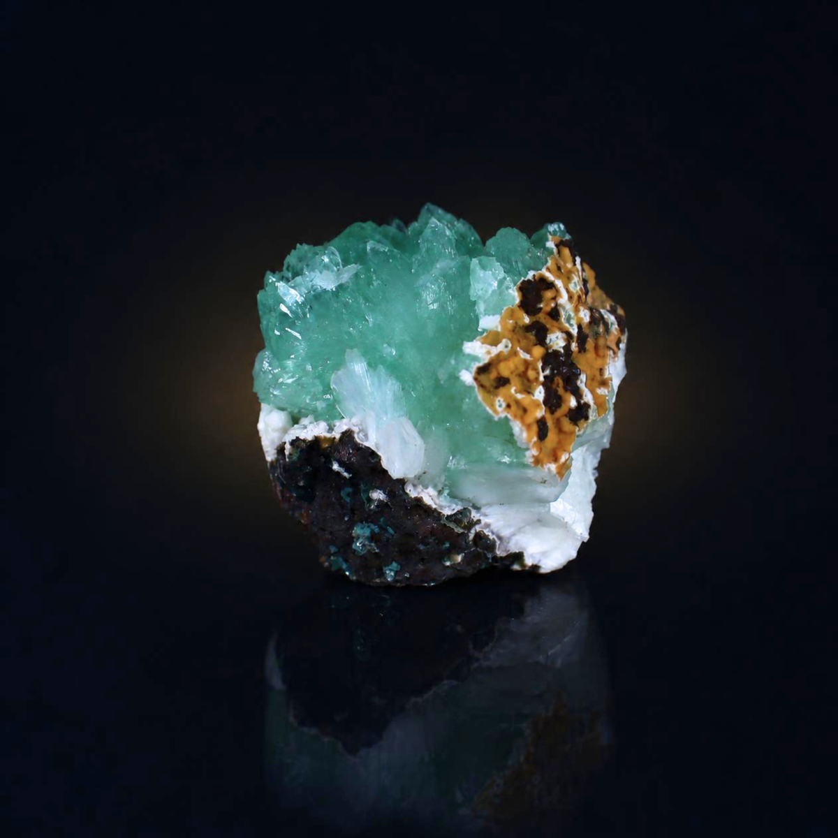 Natural Green Apophyllite Crystal Specimen Collector Mineral India : 5 × 5 × 5 cm