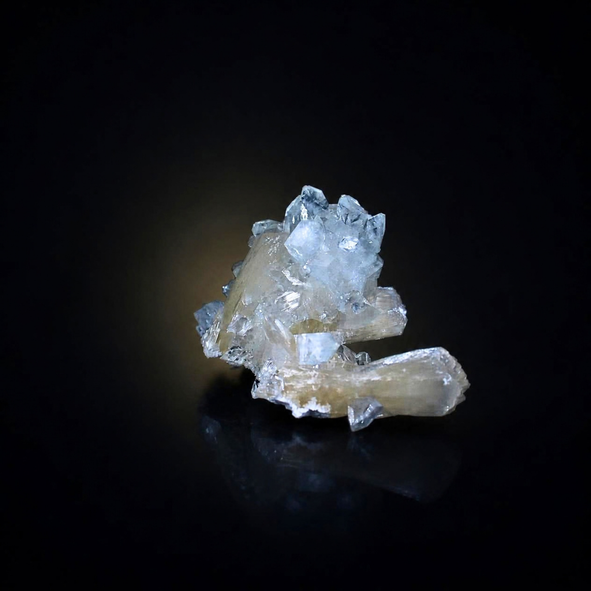Natural Apophyllite with Stilbite Crystal Cluster – 30 g