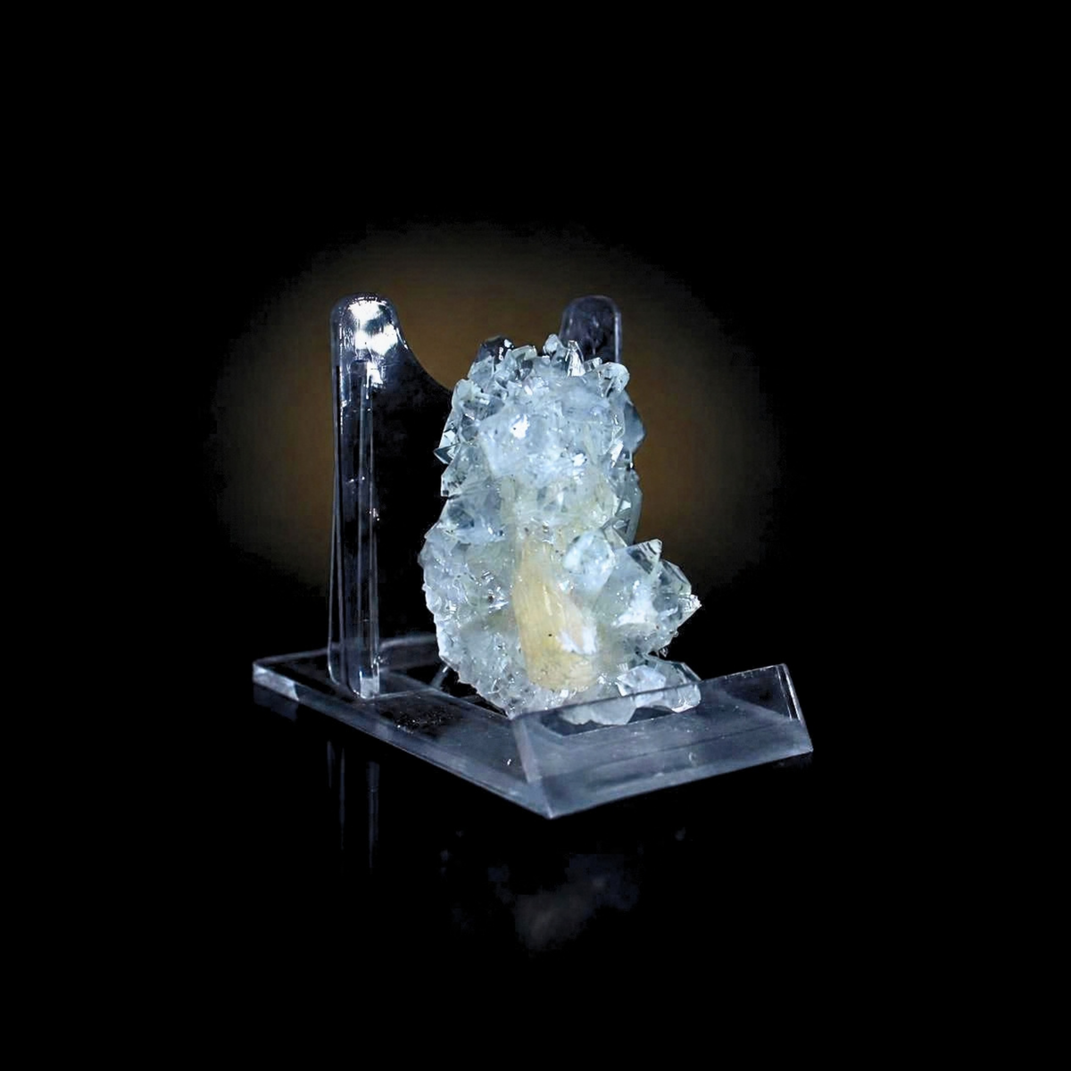 Natural Apophyllite with Stilbite Crystal Cluster – 30 g