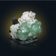Apophyllite specimen — India, 140 g.