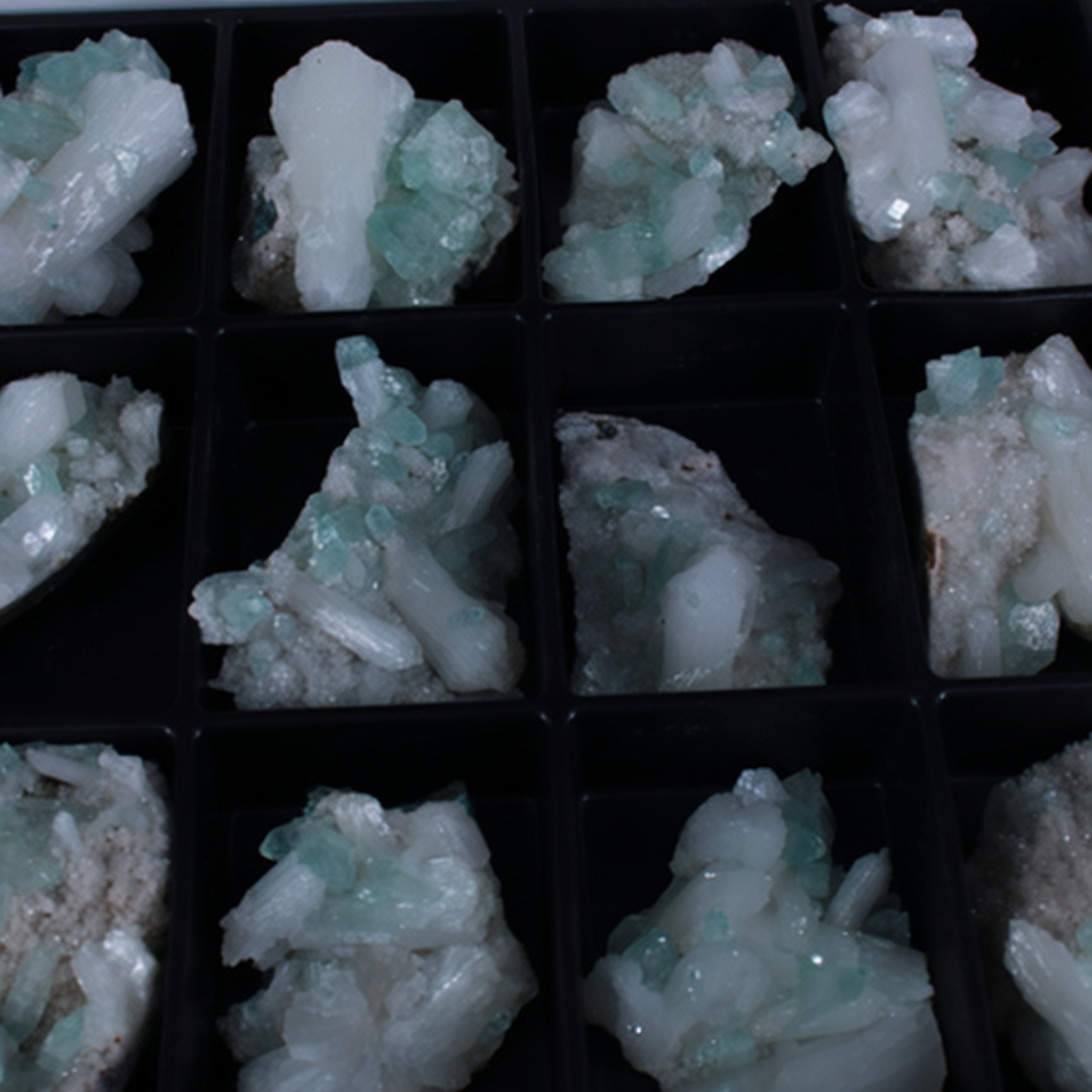 Natural Green Apophyllite, Stilbite with Heulandite Crystal Lot – 18 Pieces from India