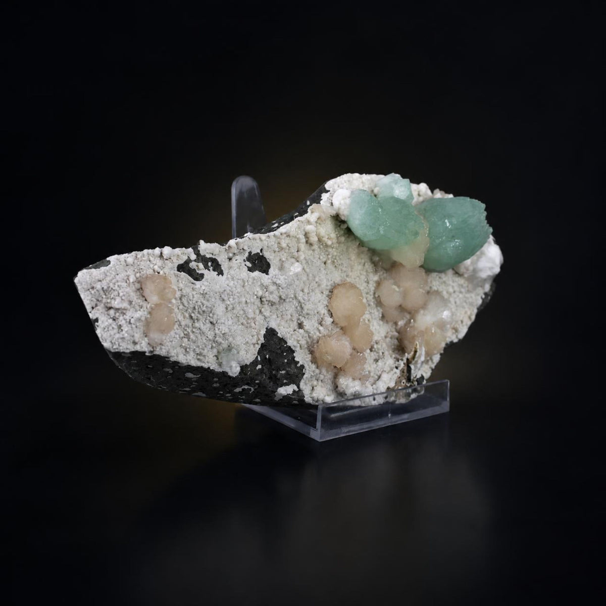 Natural Green Apophyllite with Stilbite Crystal Specimen – 835 gm | 20 × 9 × 6 cm