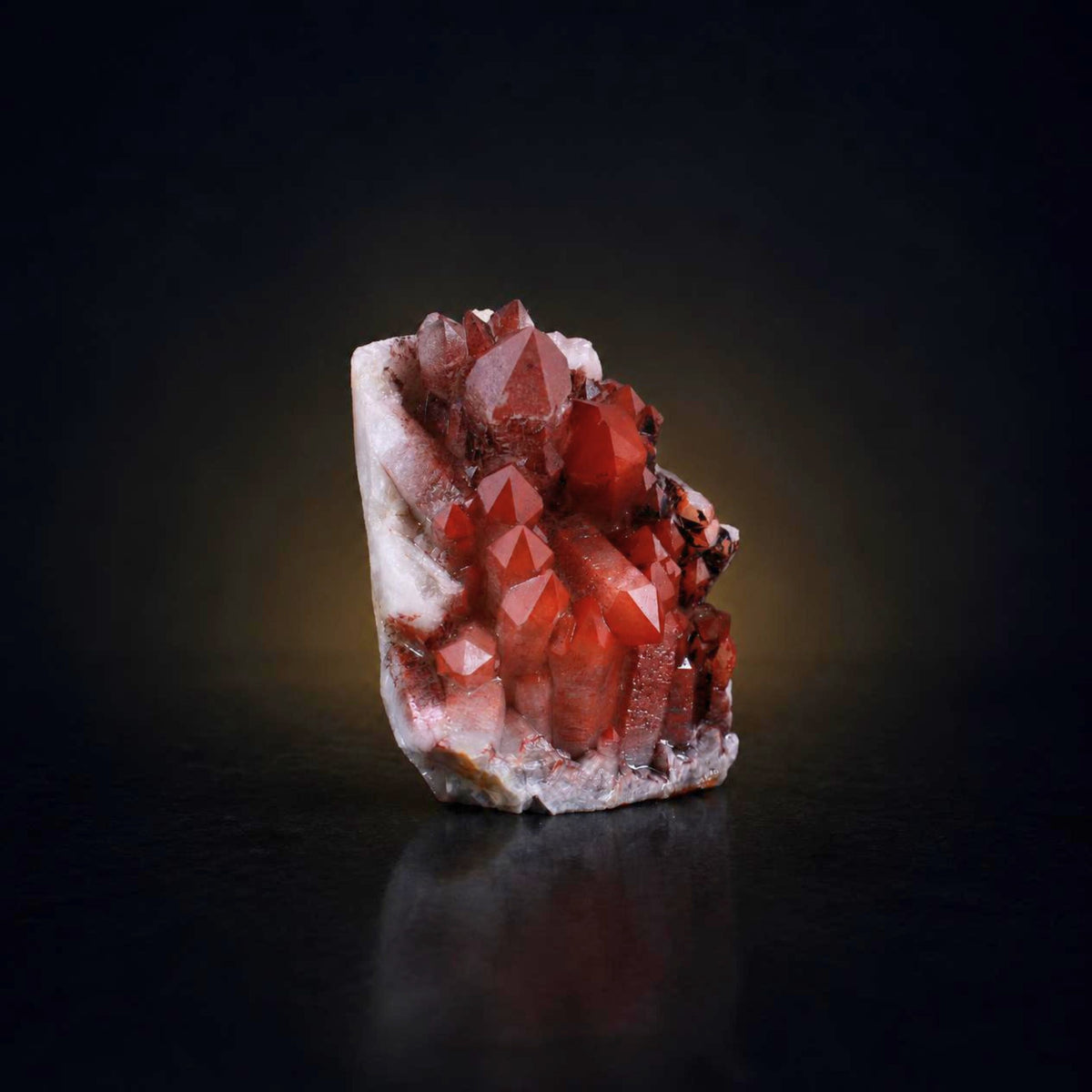 Natural Red Hematite Quartz Mineral Specimen 10 × 7 × 3 cm, 230 g