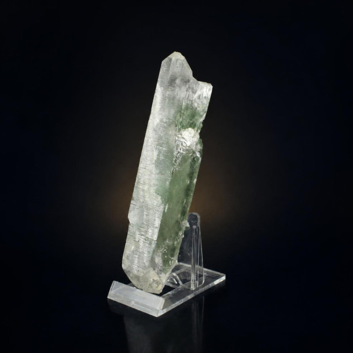 Natural Green Himalayan Quartz Mineral Specimen 11 × 4 × 3 cm 300 g