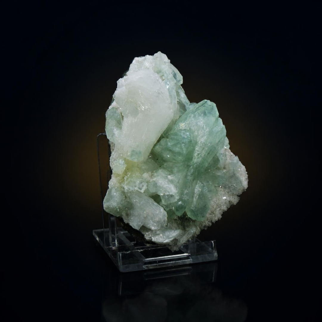 Apophyllite on White Matrix · 160 g · 8 × 5 × 3 cm