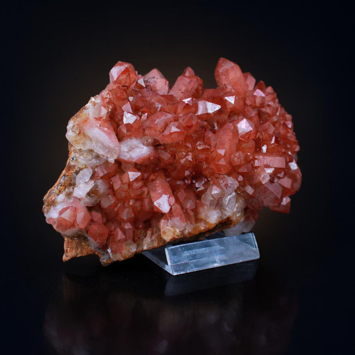 Natural Red Hematoid Quartz Mineral Specimen  13 × 9 × 4 cm, 510 g