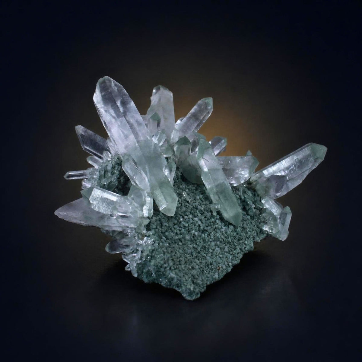 Natural Green Himalayan Quartz Mineral Specimen 12 × 11 × 5 cm 890 g