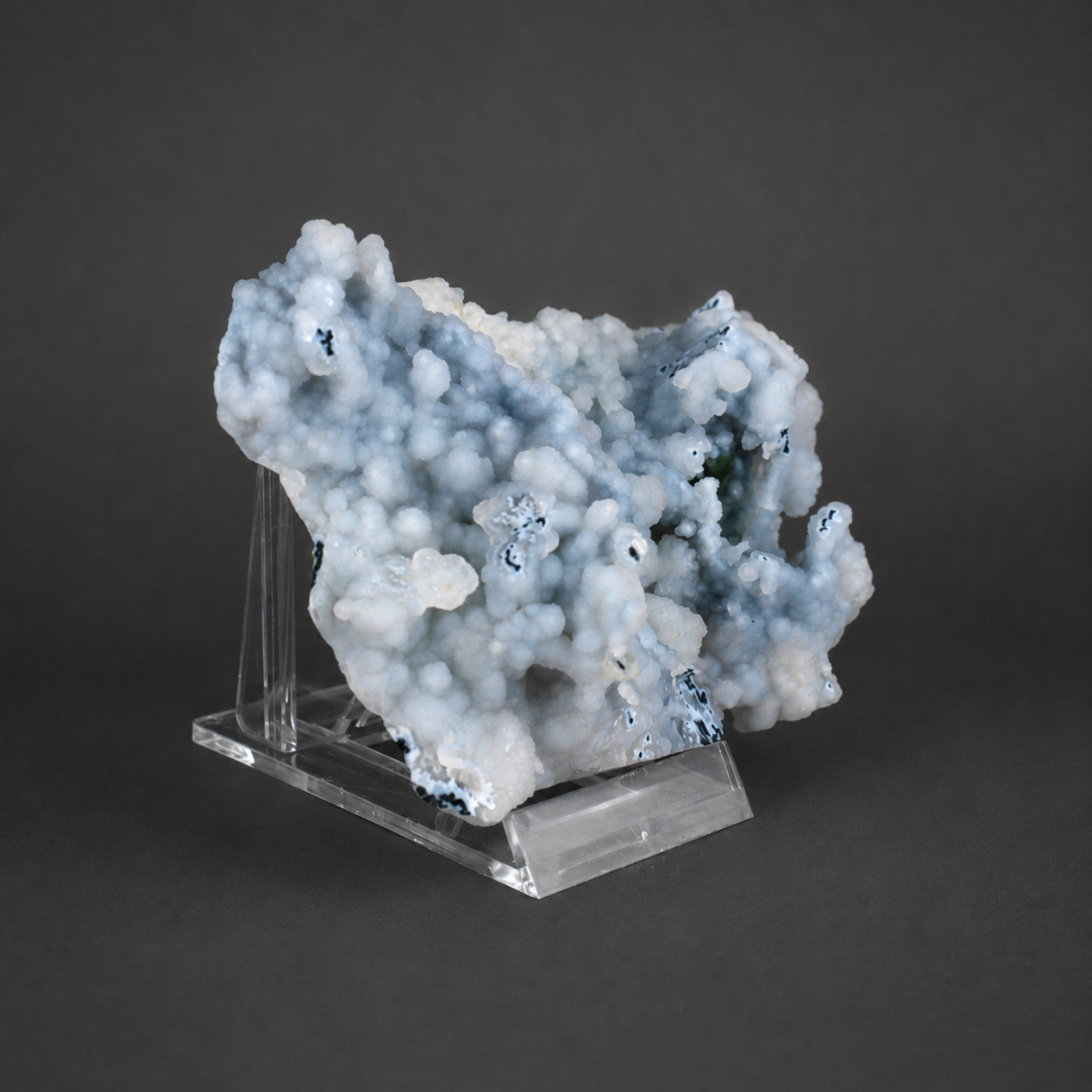 Chalcedony specimen — India, 250 g.