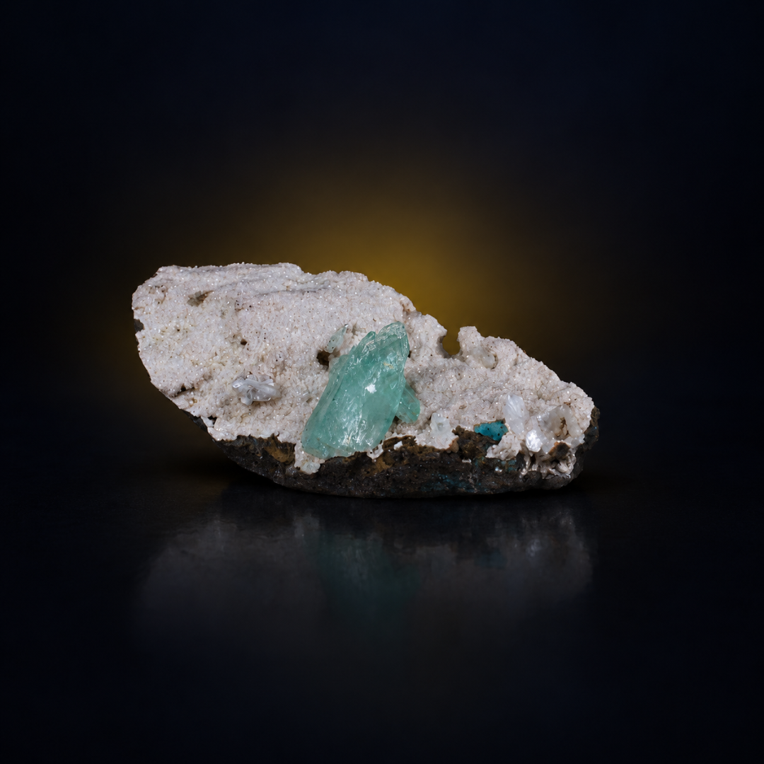 Green Apophyllite on Mordenite Matrix · 150 g · 11 × 5 × 5 cm · India