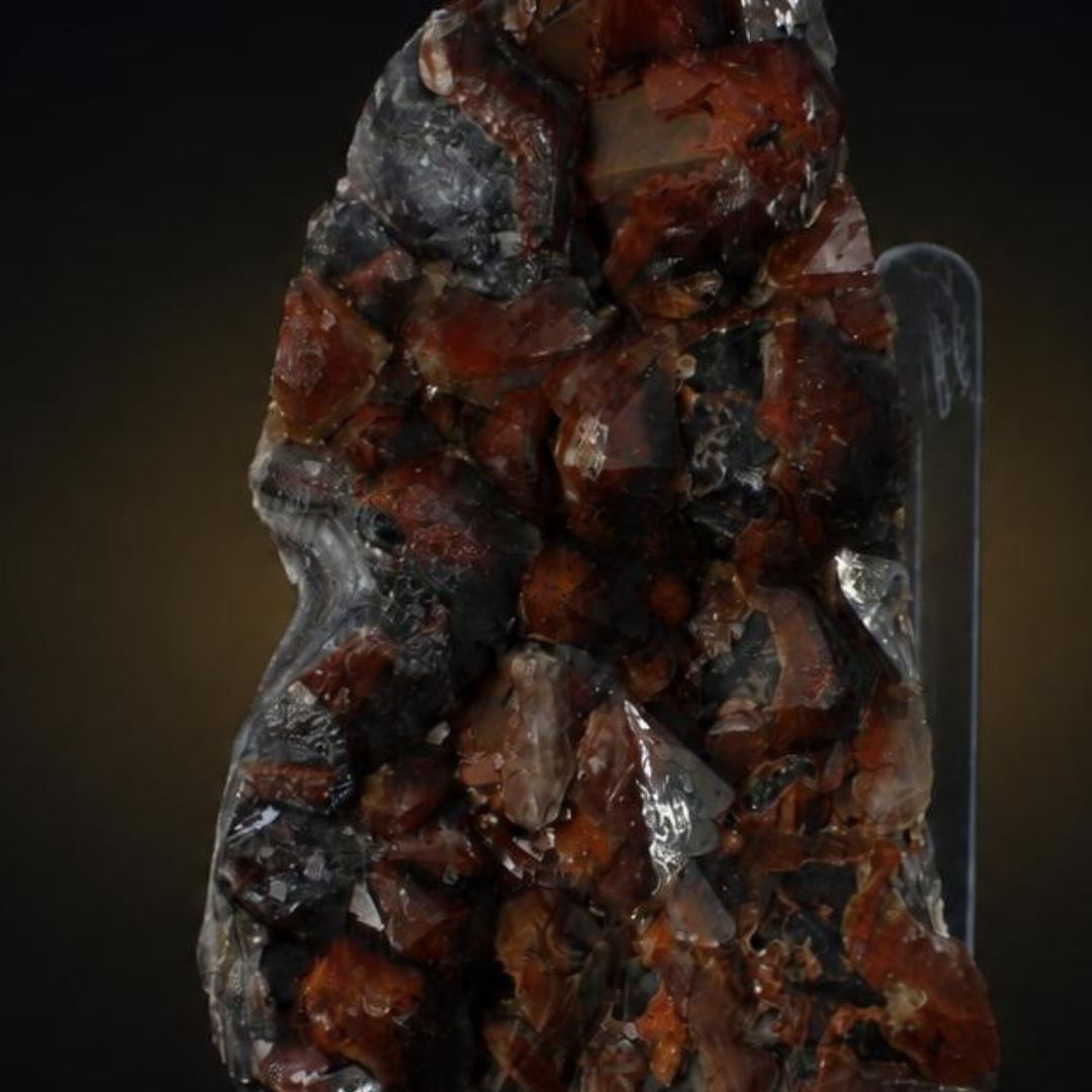 Amethyst and Hematite specimen — India, 540 g.
