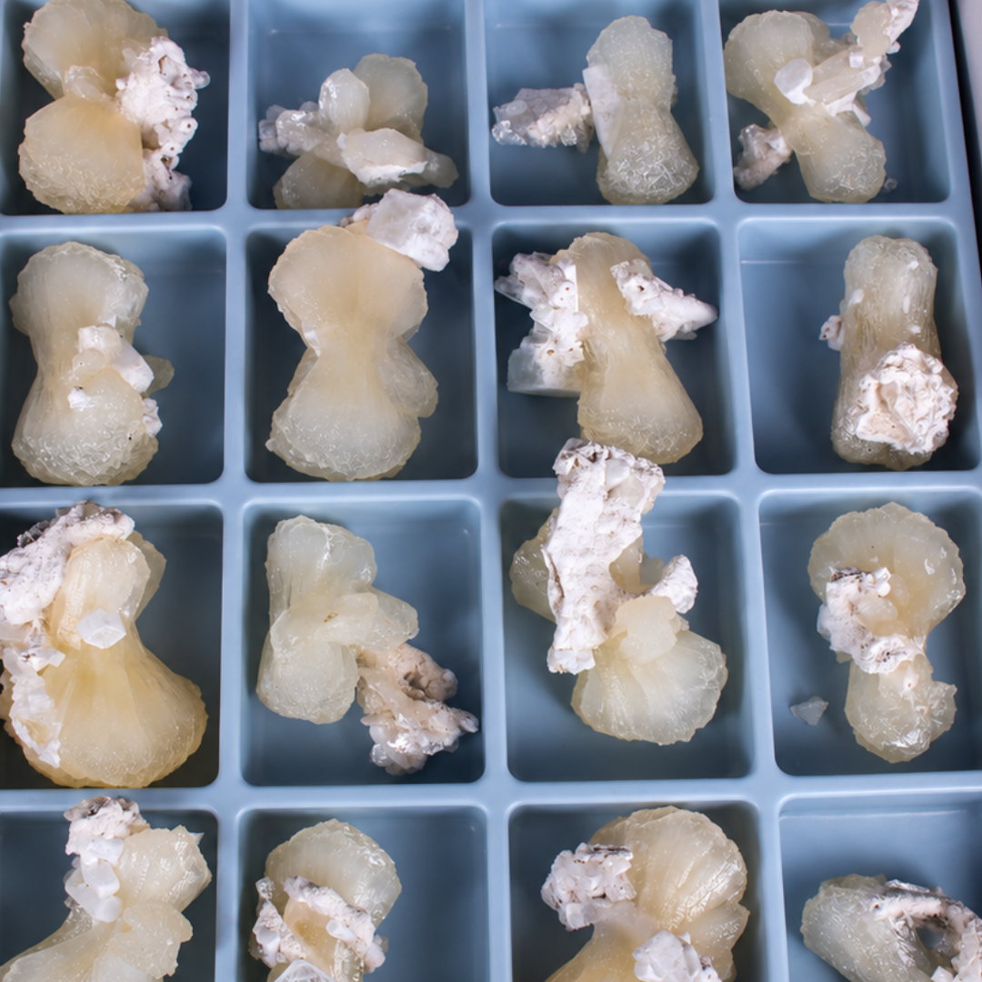Natural White Stilbite Crystal Specimen Lot – 32 Pieces