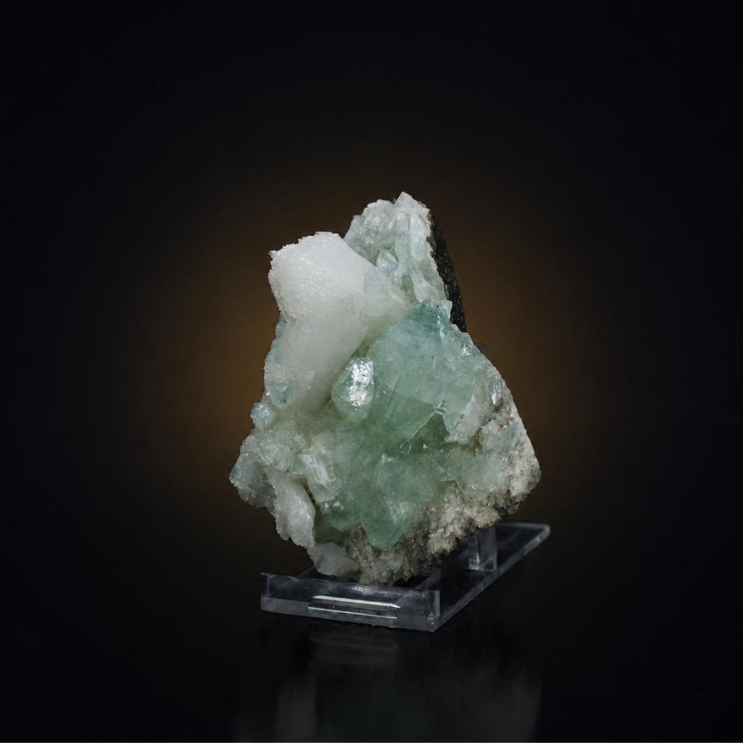 Apophyllite on White Matrix · 160 g · 8 × 5 × 3 cm