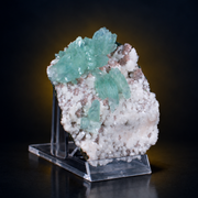 Green Apophyllite with Heulandite Matrix · 120 g · 9 × 7 × 4 cm · India