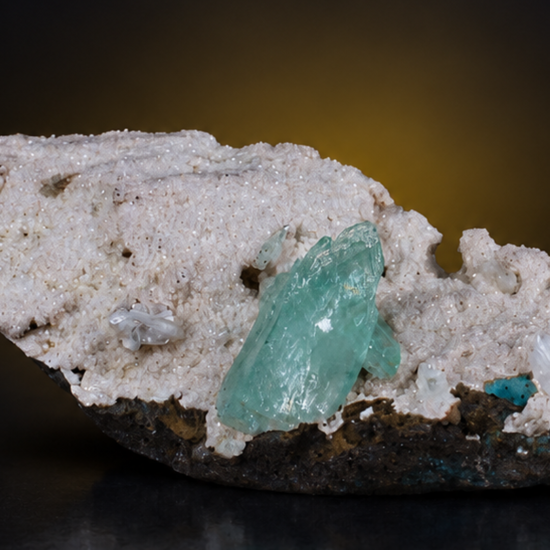 Green Apophyllite on Mordenite Matrix · 150 g · 11 × 5 × 5 cm · India