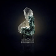 Colourless Prismatic Calcite Crystal | 220 g | 11 × 5 × 5 cm