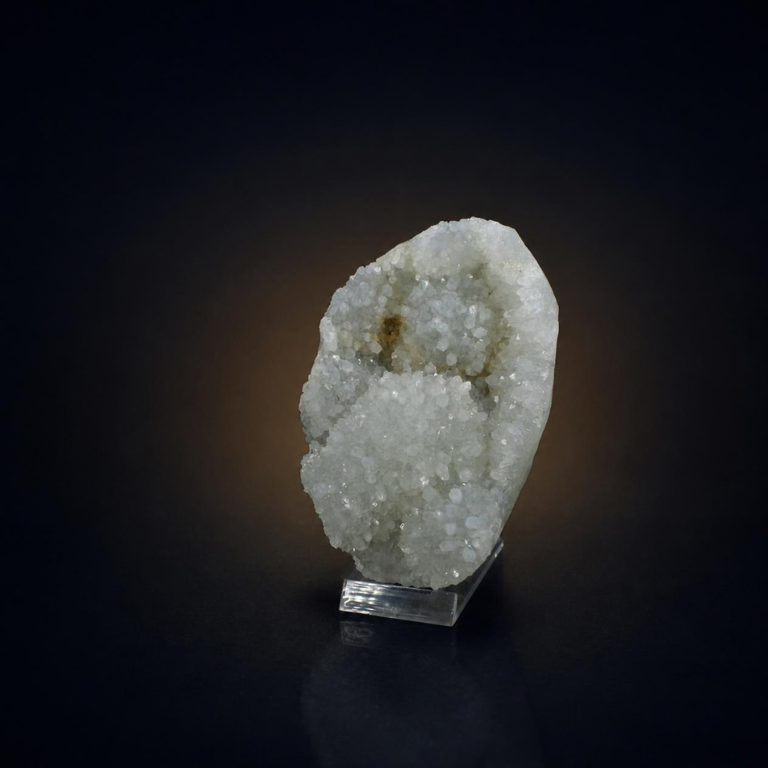 Natural Quartz Crystal Mineral Specimen – India
