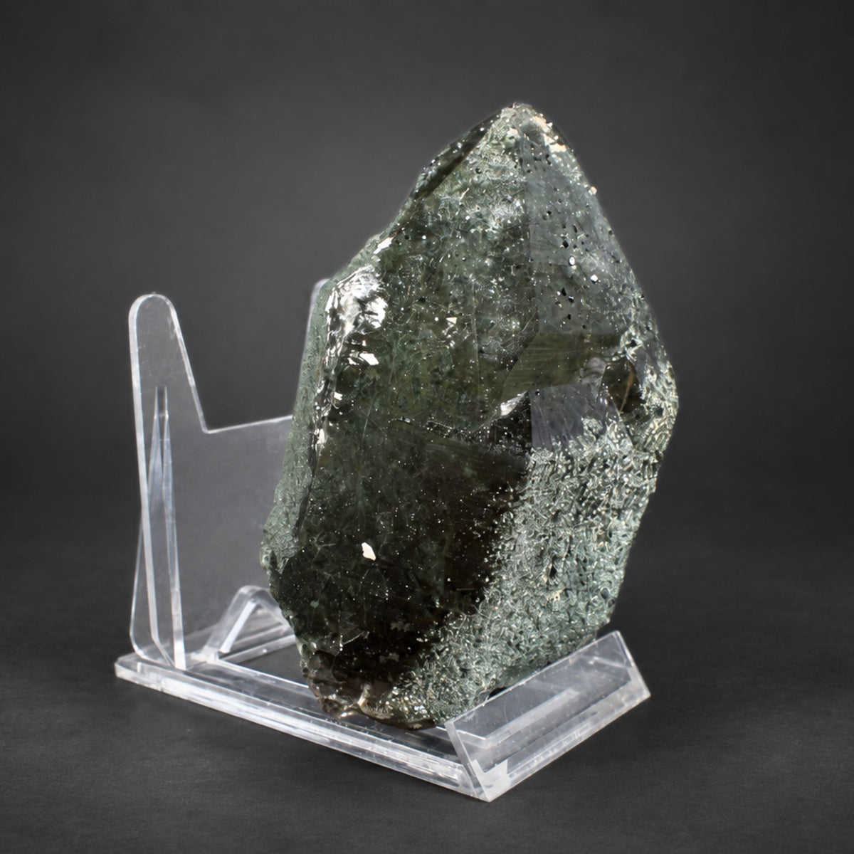 Natural Green Phantom Quartz Mineral Specimen 12 × 8 × 6 cm 650 g