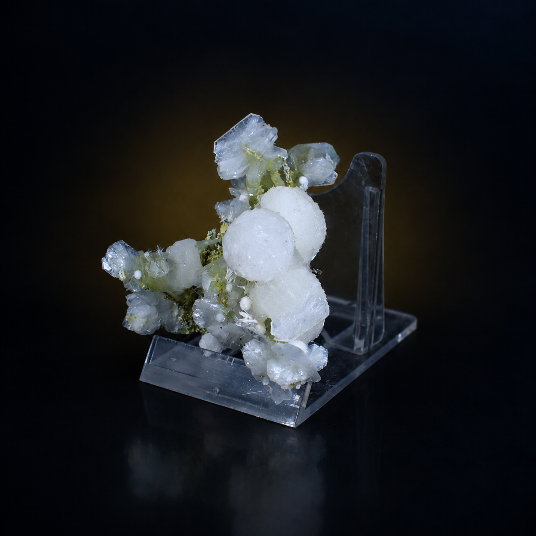 Okenite Apophyllite Heulandite Natural Crystal Specimen – 50g, 8 × 6 × 5 cm