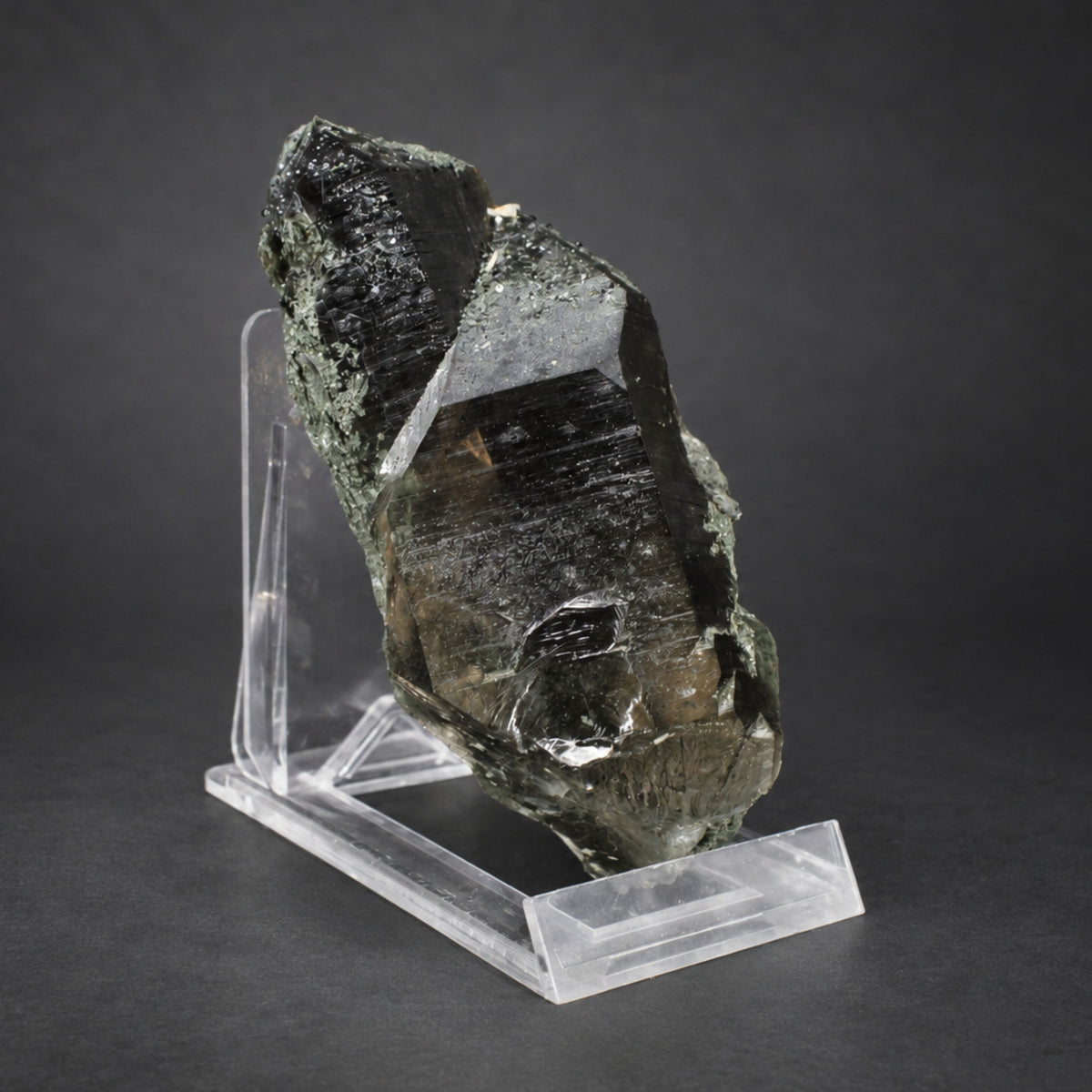 Natural Smoky Quartz Mineral Specimen 12 × 6 × 6 cm 520 g