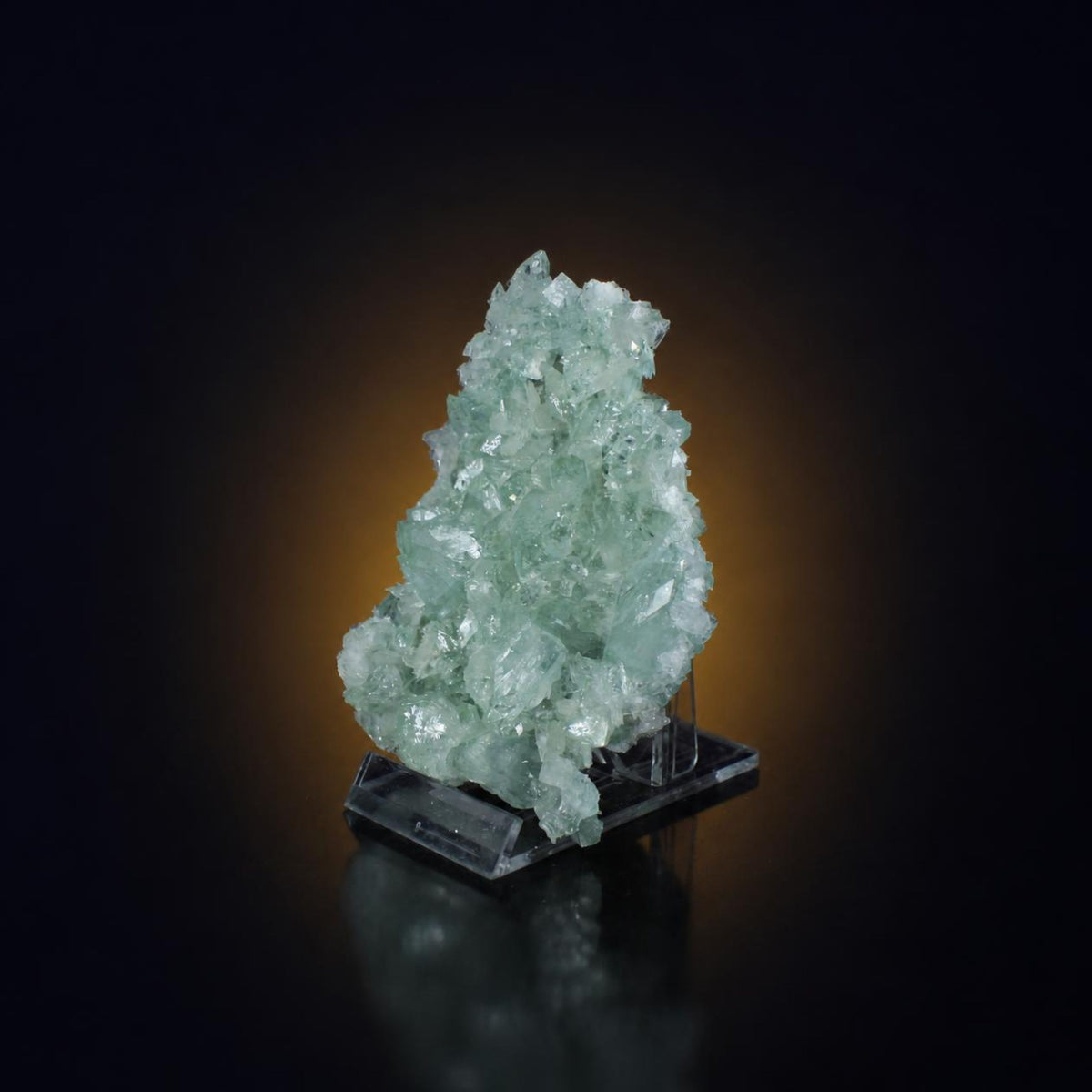 Apophyllite specimen — India, 90 g.